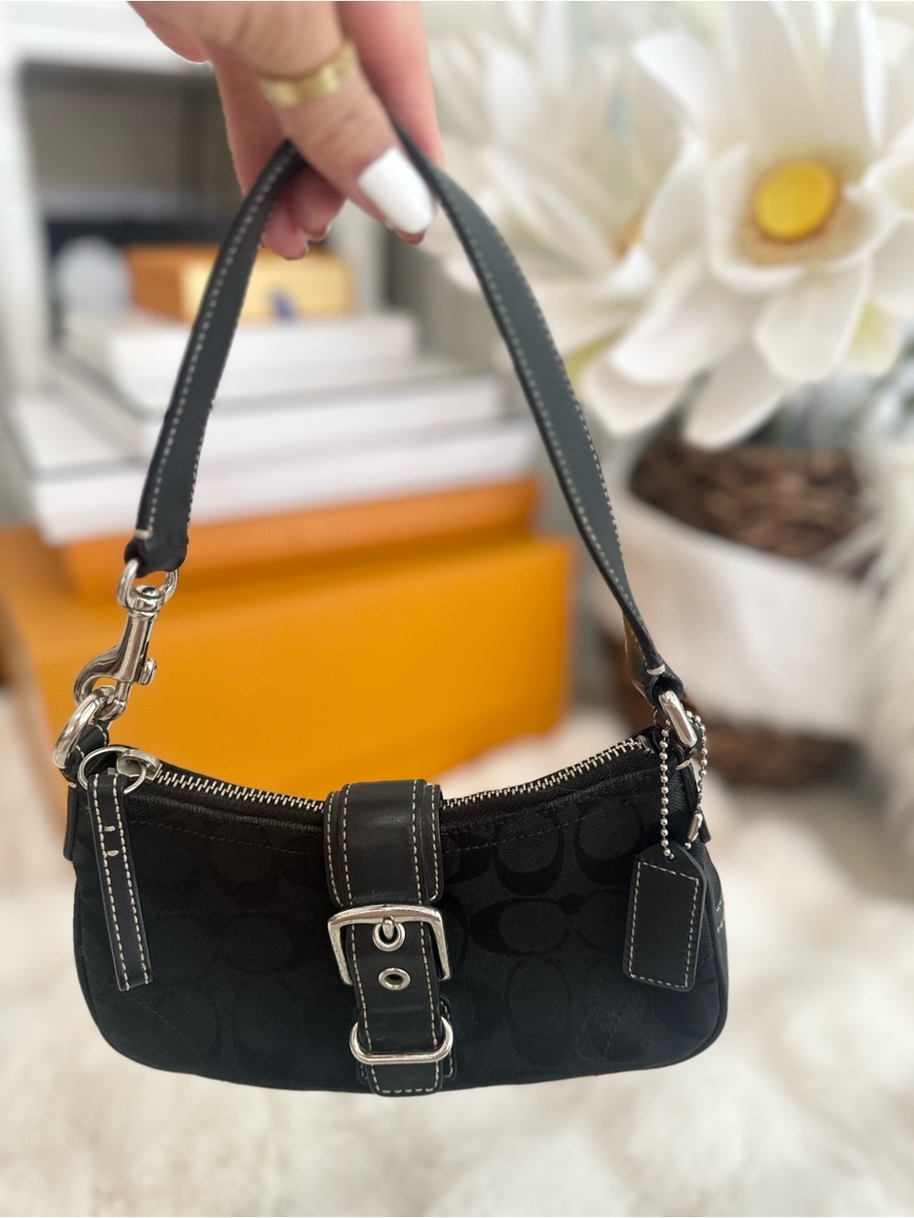 Vintage Coach Black Signature Monogram Canvas Shoulder Bag with Buckle Accent - Picture 6 of 7